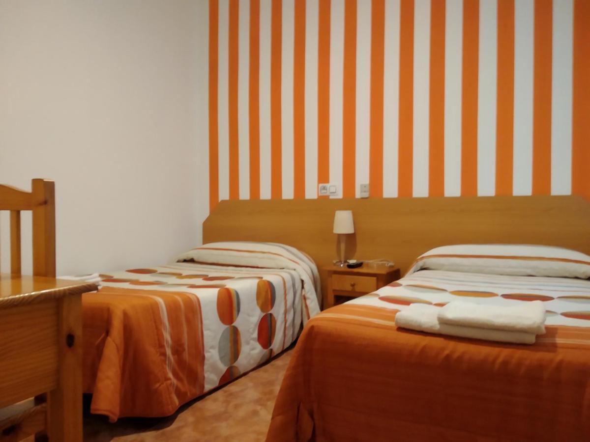 Pension Dominguez Madrid Ngoại thất bức ảnh