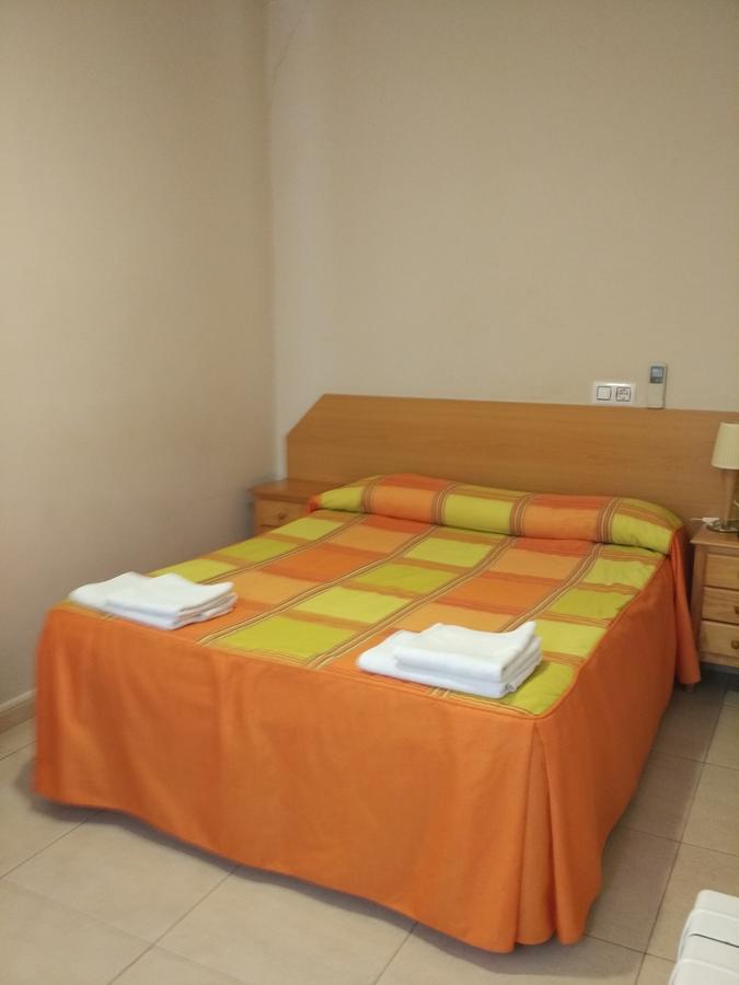 Pension Dominguez Madrid Ngoại thất bức ảnh